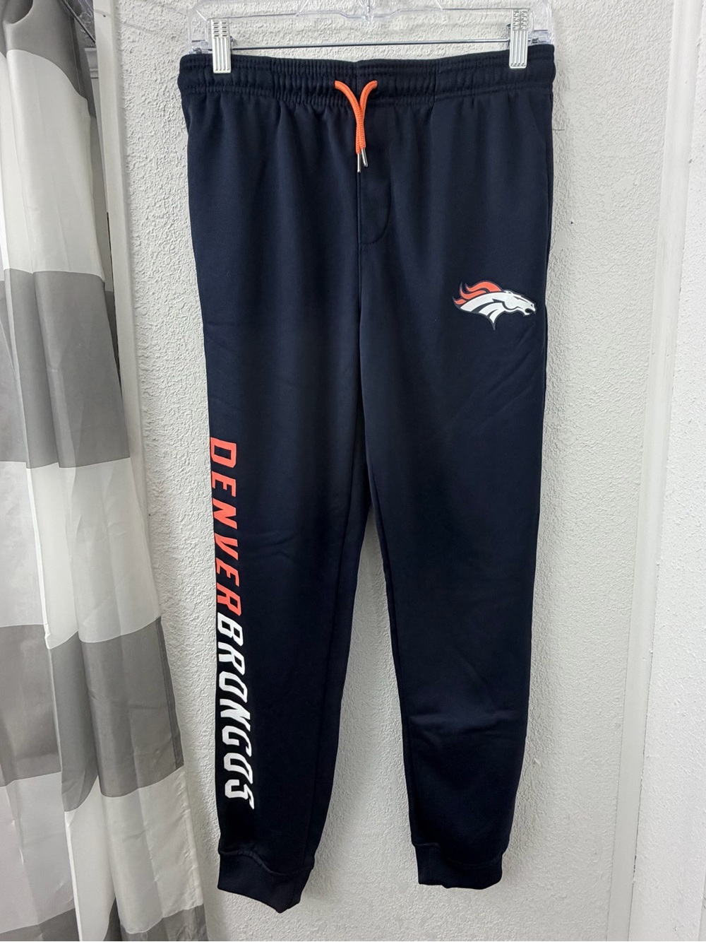 NFL Team Apparel Denver Broncos Youth Jogger Sweatpants - XL 18-20
